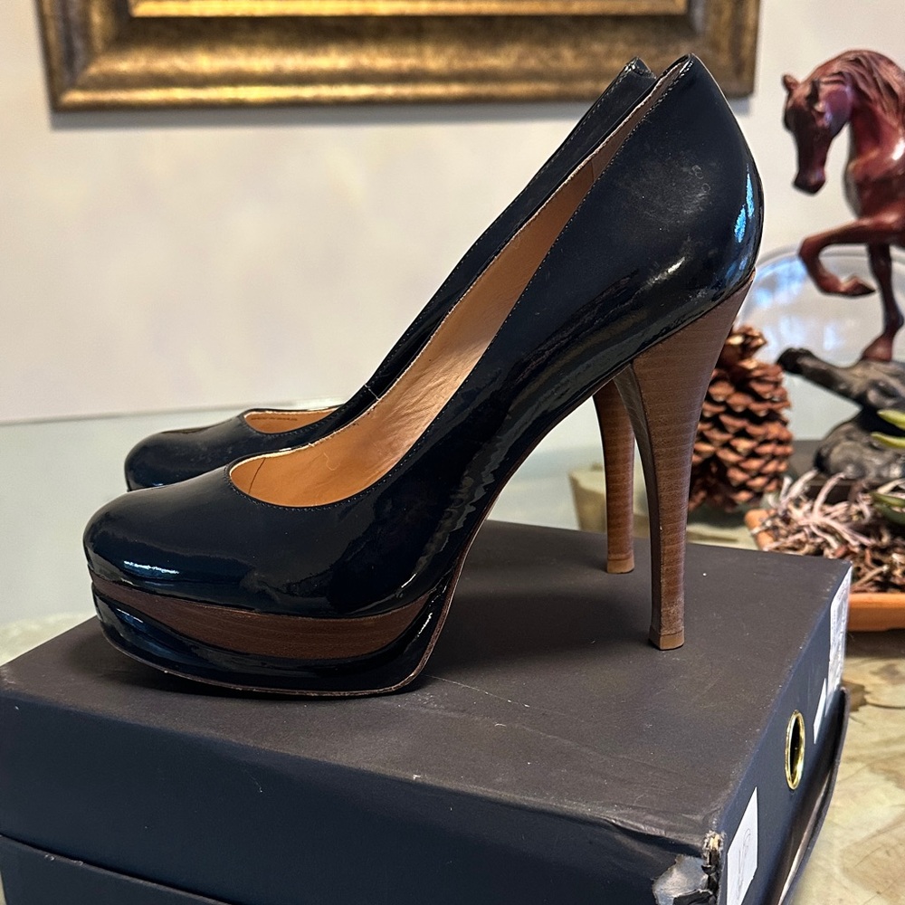 Pour la victoire dark navy Patent Platform High Heel Pumps - Women's